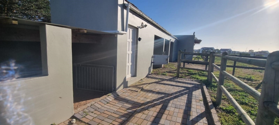 4 Bedroom Property for Sale in Long Acres Country Estate Western Cape